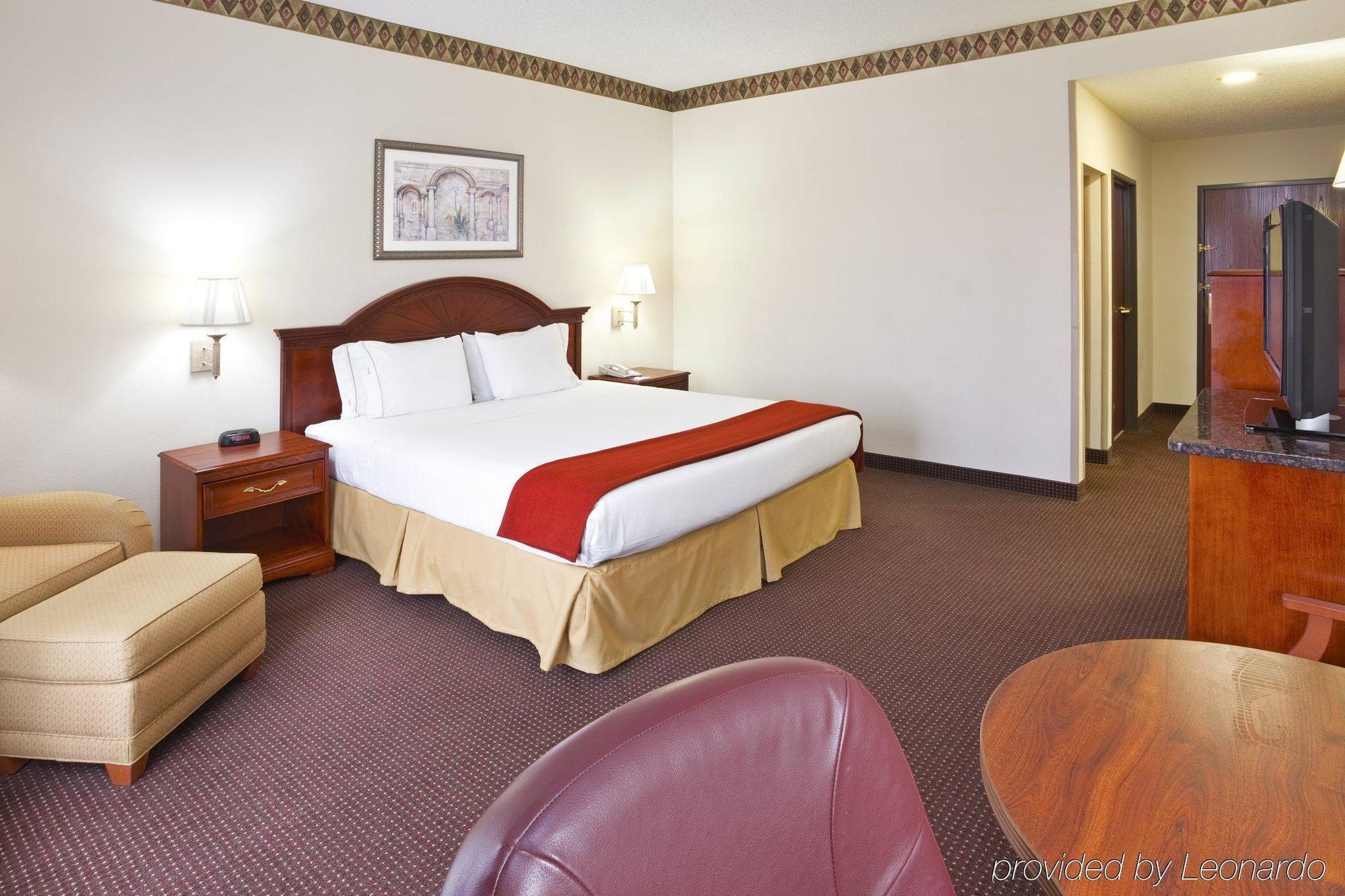 Holiday Inn Express Toledo-Oregon, An Ihg Hotel Szoba fotó