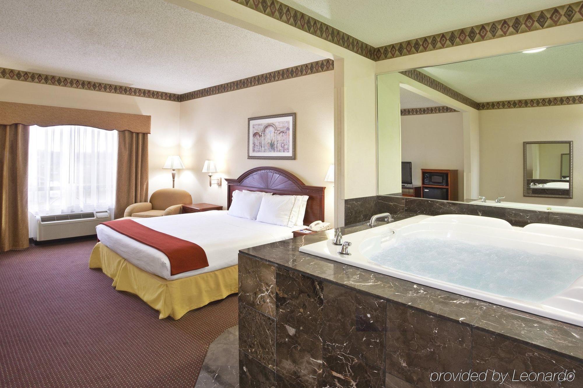 Holiday Inn Express Toledo-Oregon, An Ihg Hotel Kültér fotó